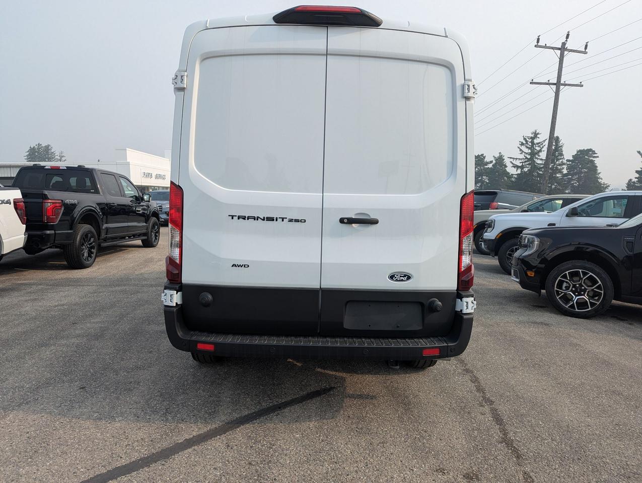 2026 Ford Transit Medium Roof 250 Cargo AWD Photo4