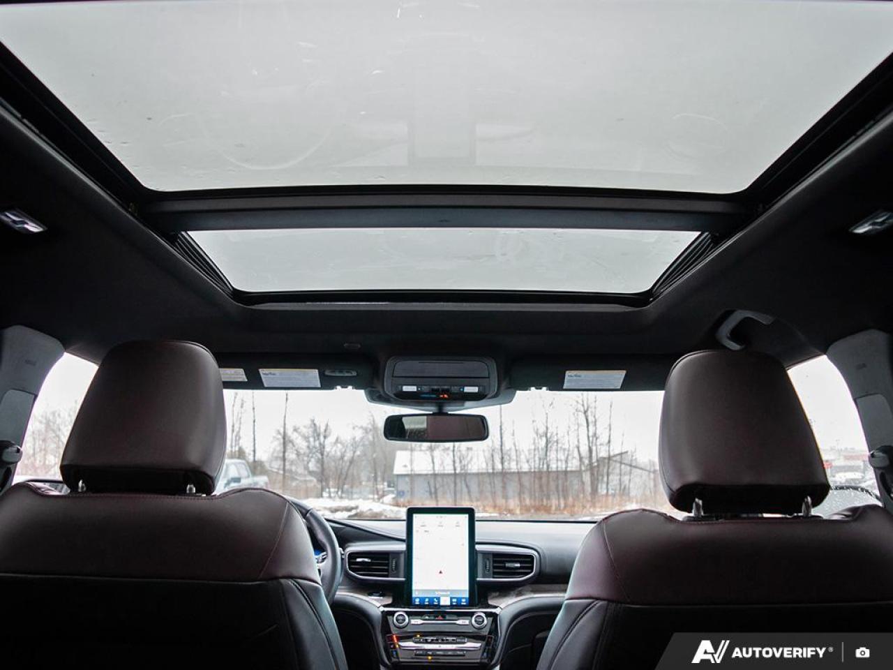 2024 Ford Explorer Platinum Photo