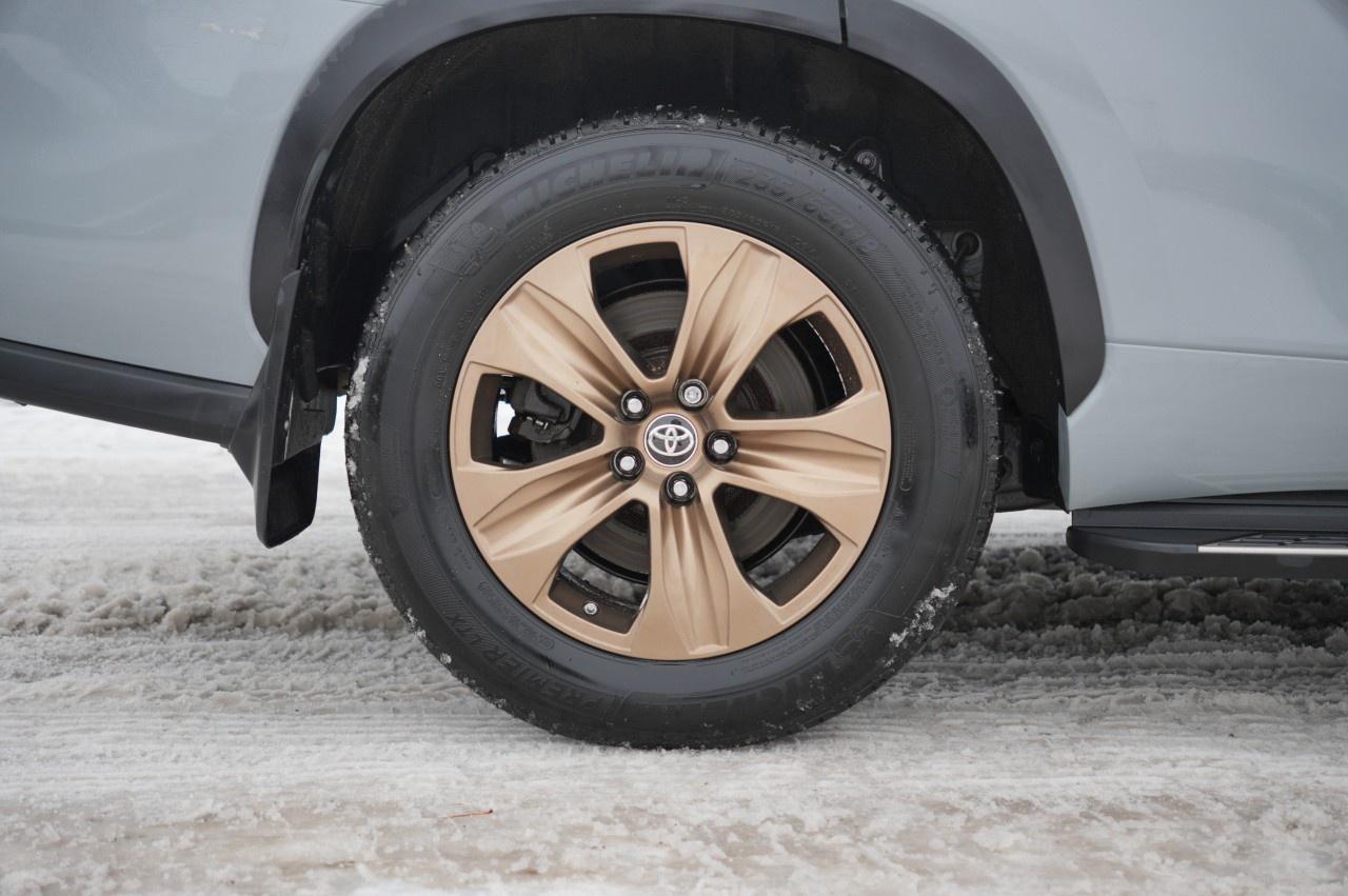 2023 Toyota Highlander HYBRID xle awd Photo