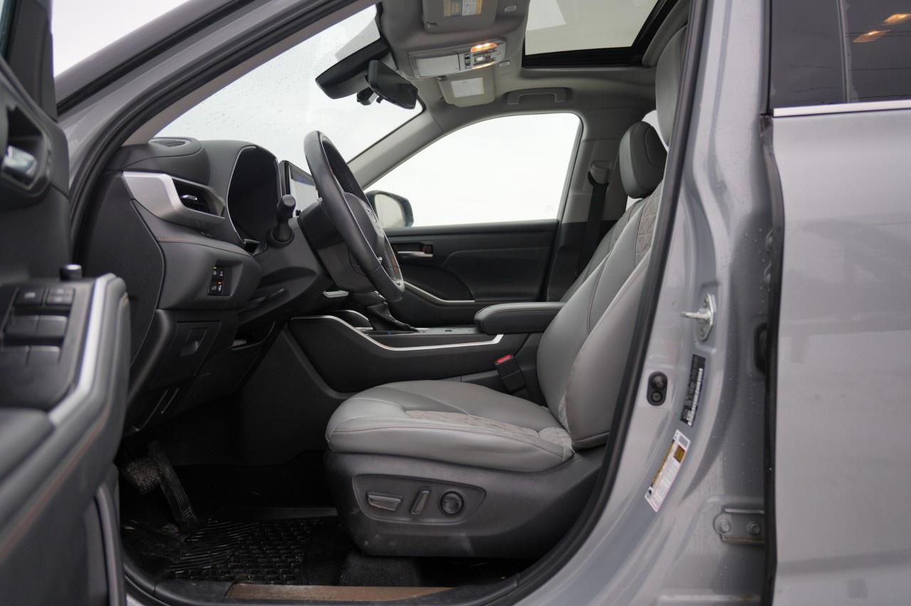 2023 Toyota Highlander HYBRID xle awd Photo