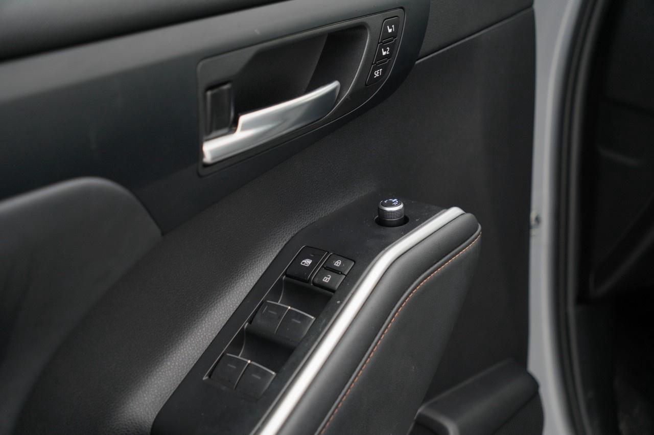 2023 Toyota Highlander HYBRID xle awd Photo