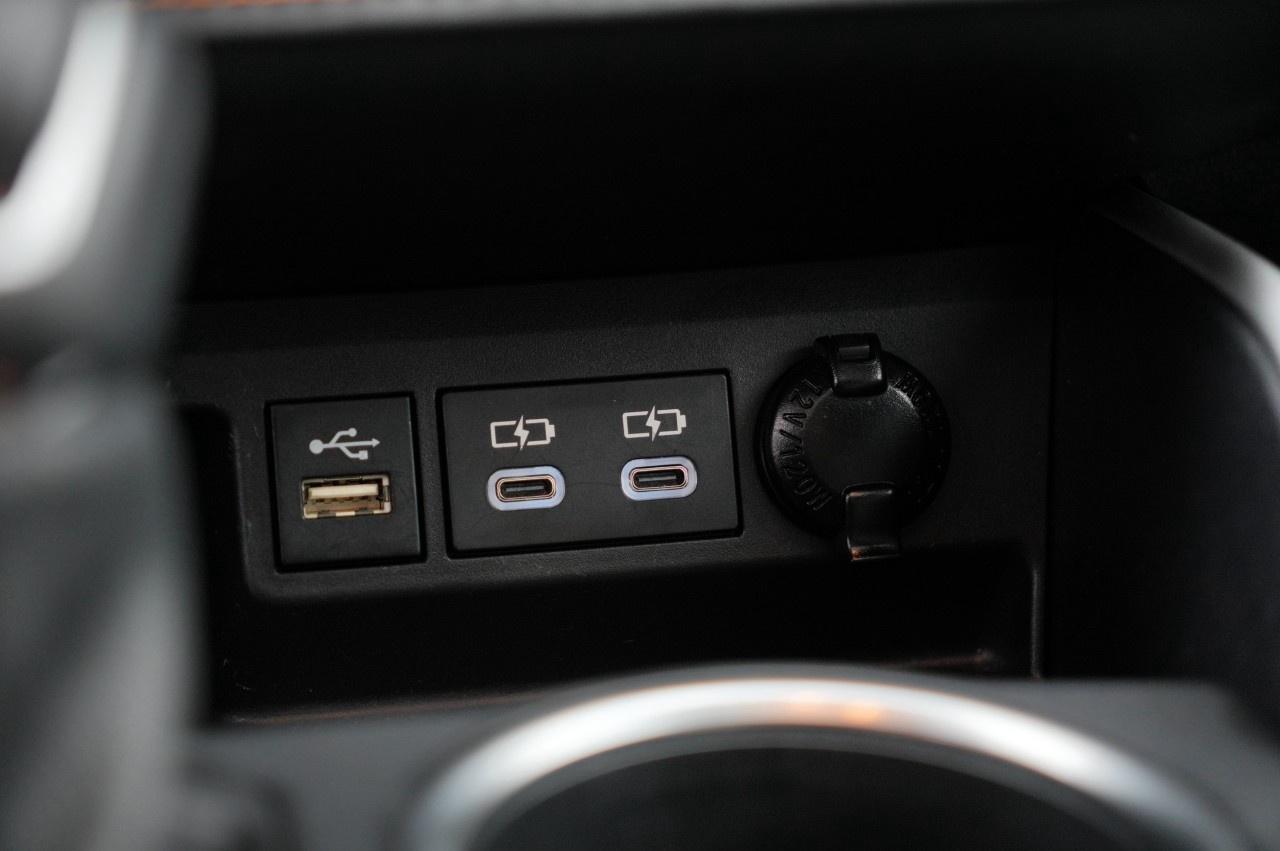 2023 Toyota Highlander HYBRID xle awd Photo