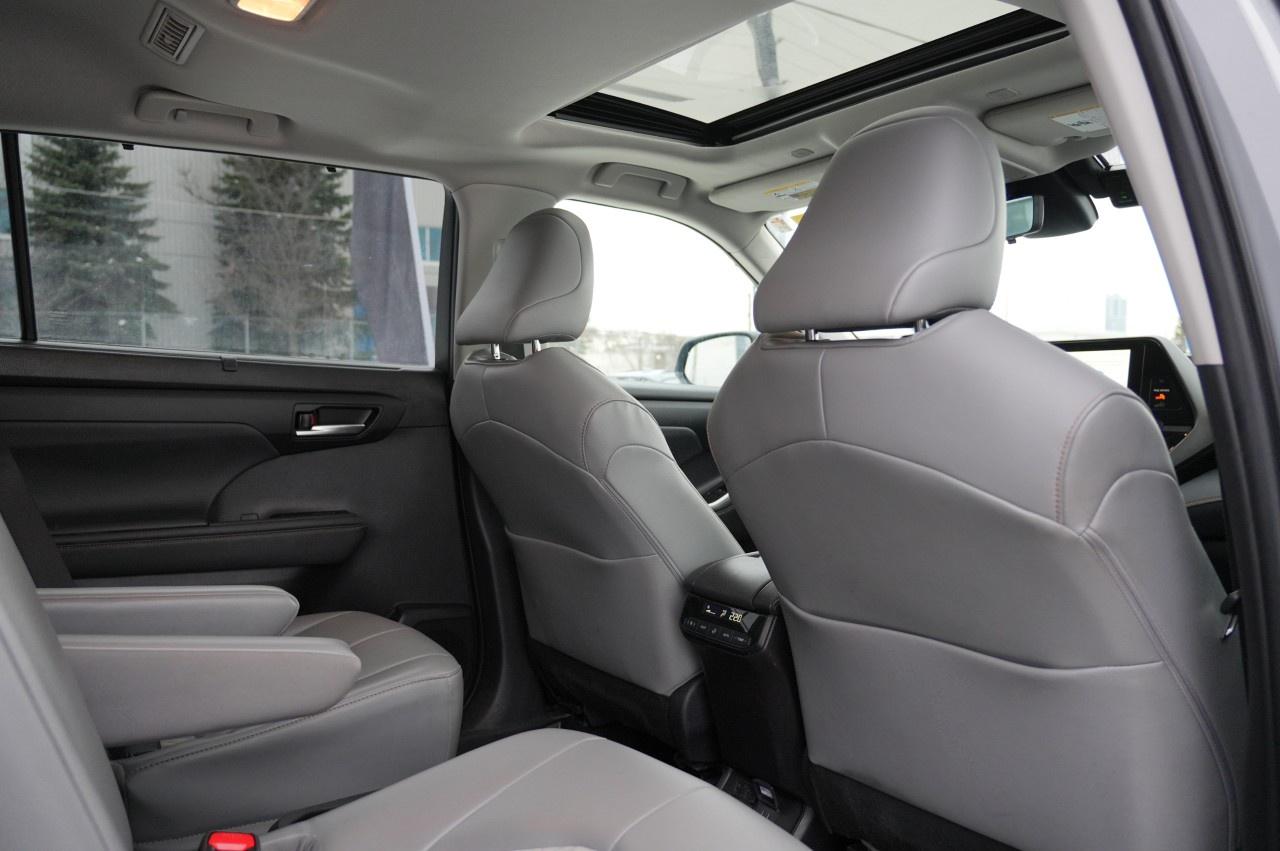 2023 Toyota Highlander HYBRID xle awd Photo