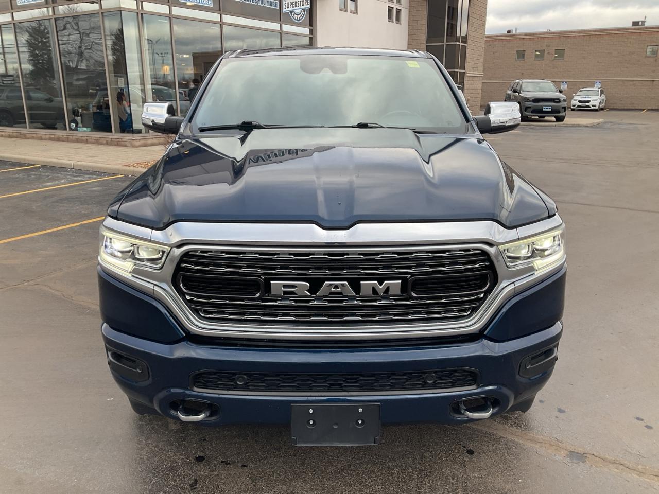 2022 RAM 1500 Crew Cab LIMITED / V8 / 3.92 AXLE / ANTI SPIN DIFF Photo