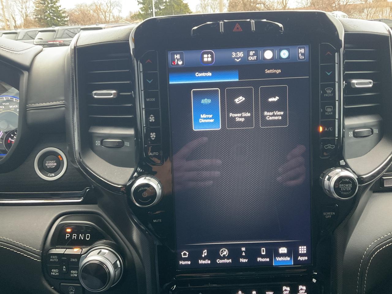 2022 RAM 1500 Crew Cab LIMITED / V8 / 3.92 AXLE / ANTI SPIN DIFF Photo