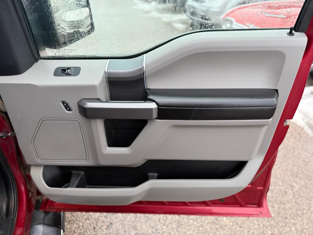 2019 Ford F-150 XLT** 5L V8 * Clean truck Photo