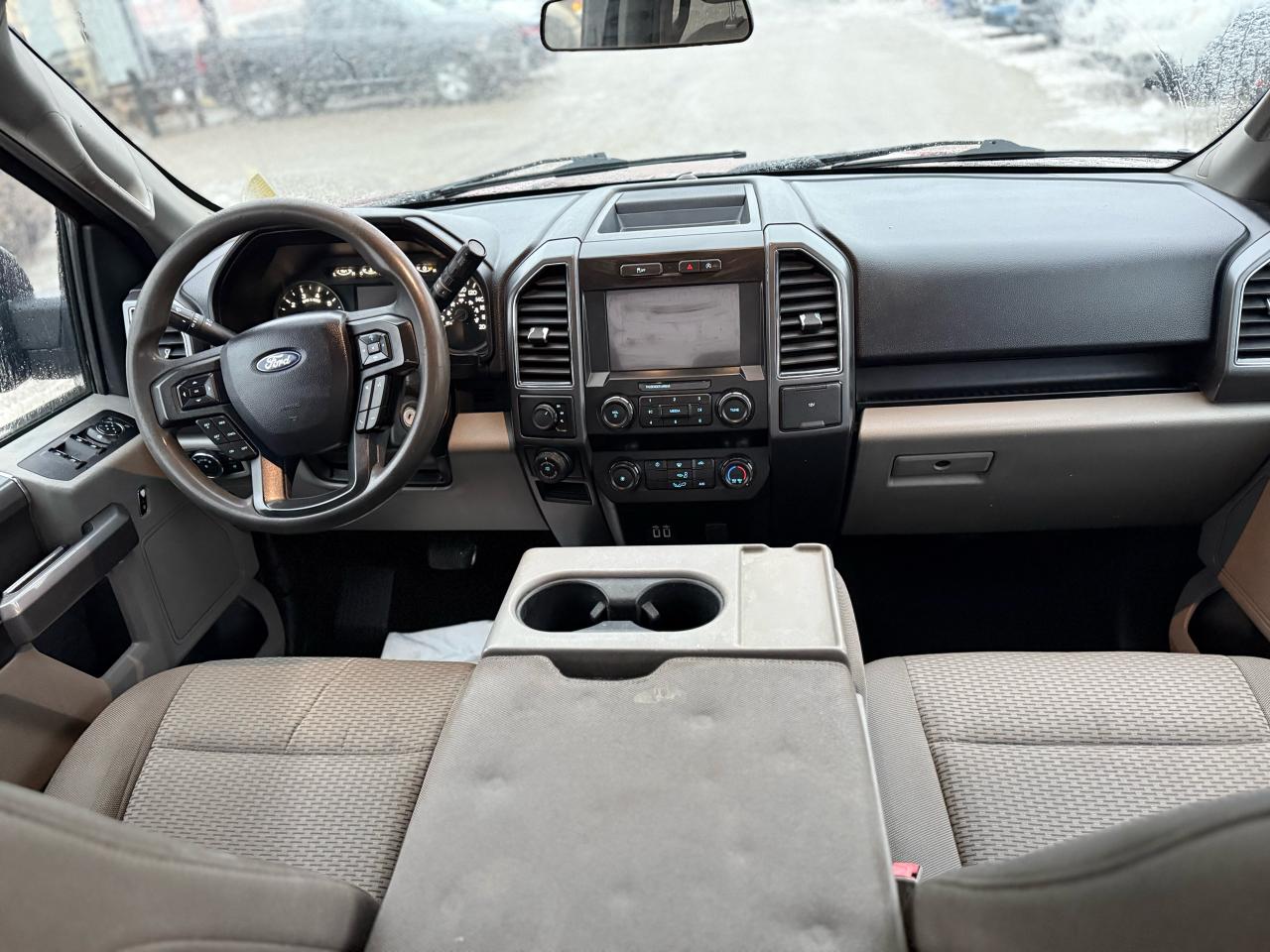 2019 Ford F-150 XLT** 5L V8 * Clean truck Photo