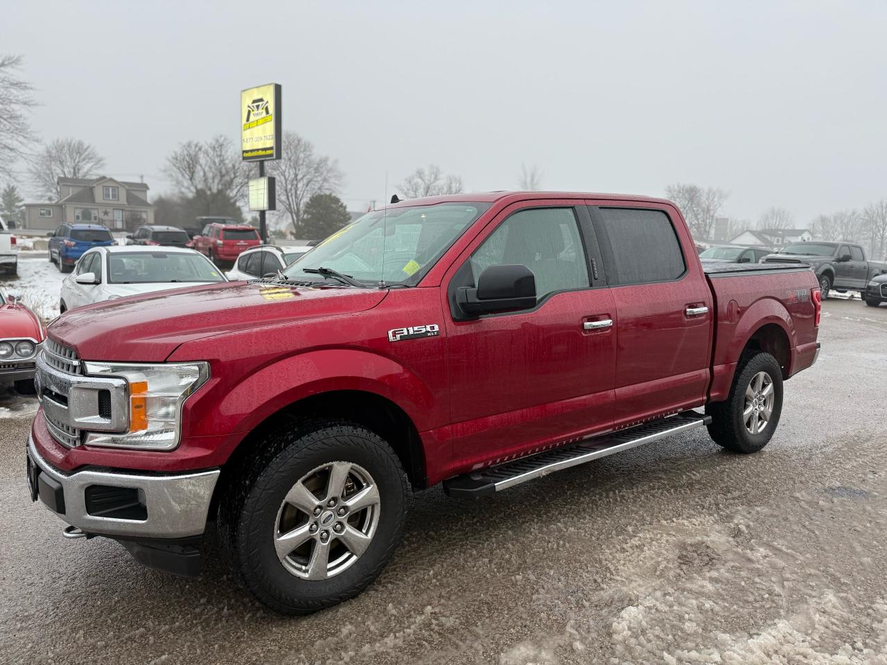 2019 Ford F-150 XLT** 5L V8 * Clean truck Photo0