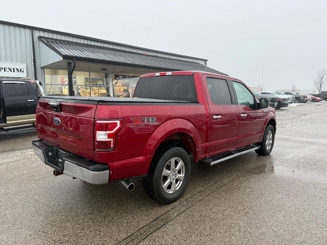 2019 Ford F-150 XLT** 5L V8 * Clean truck Photo