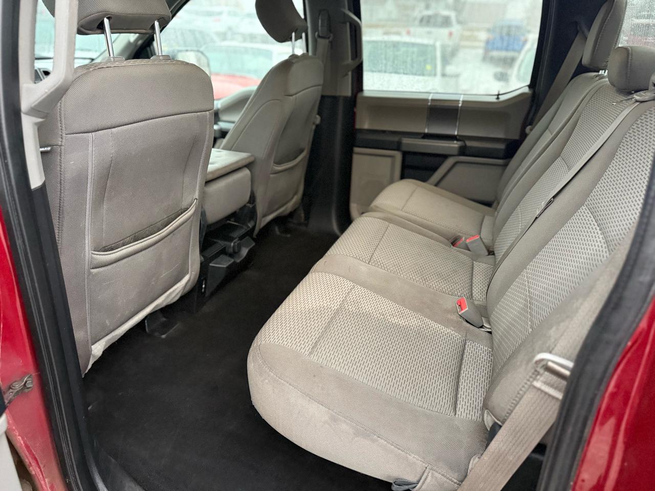 2019 Ford F-150 XLT** 5L V8 * Clean truck Photo