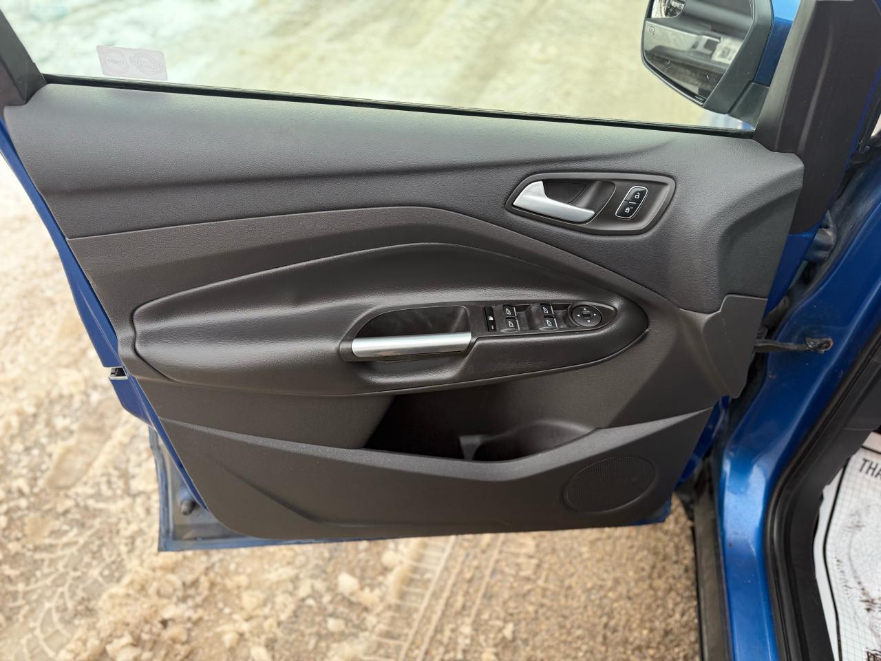 2017 Ford Escape SE Photo