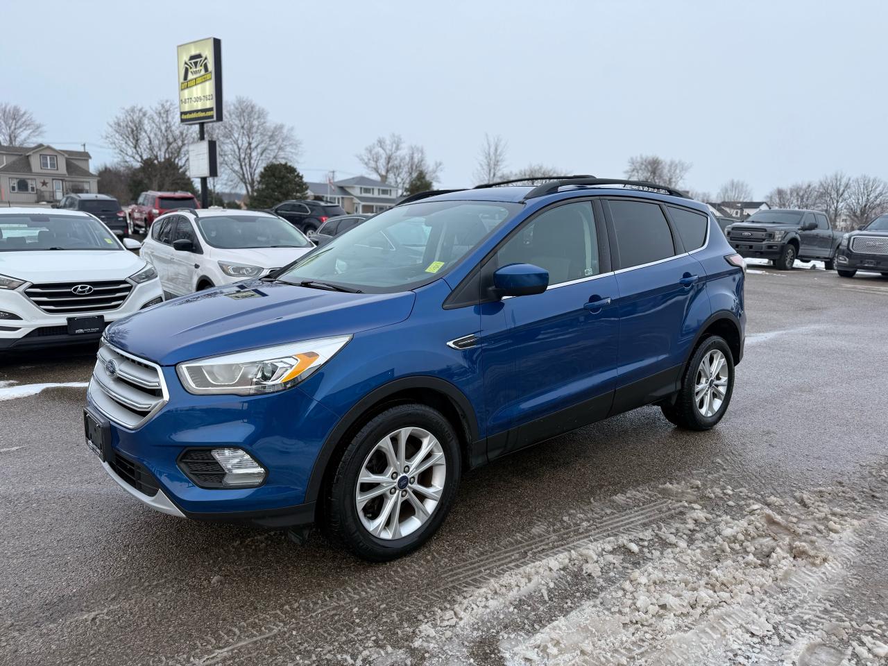 2017 Ford Escape SE Photo0