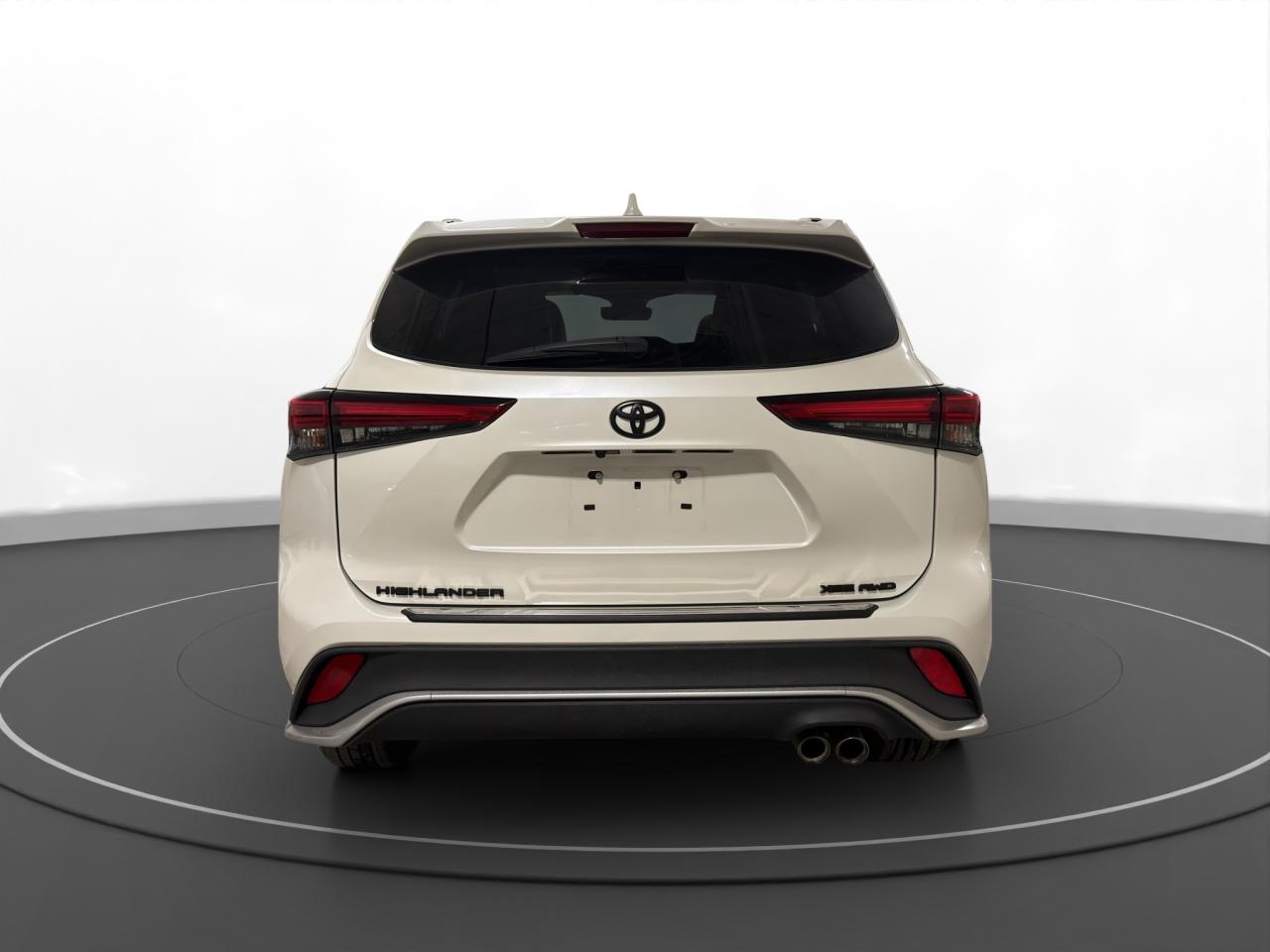 2021 Toyota Highlander XSE | RED INT |7 Passenger Photo