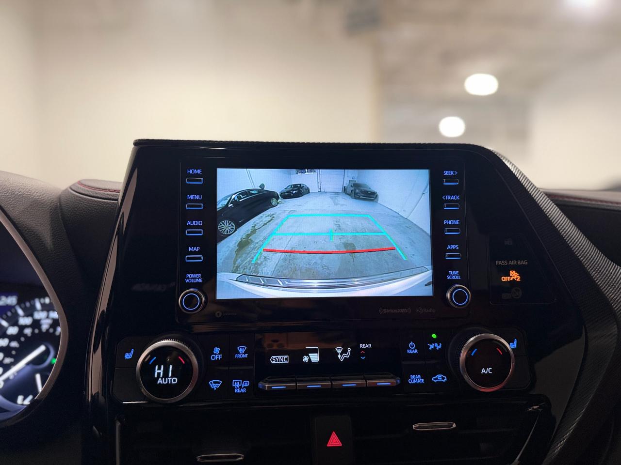 2021 Toyota Highlander XSE | RED INT |7 Passenger Photo