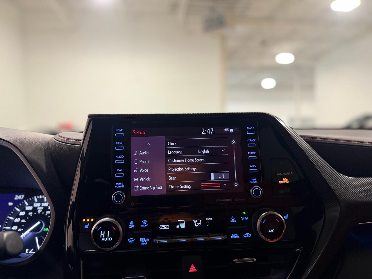 2021 Toyota Highlander XSE | RED INT |7 Passenger Photo