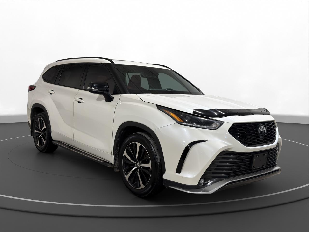 2021 Toyota Highlander XSE | RED INT |7 Passenger Photo2