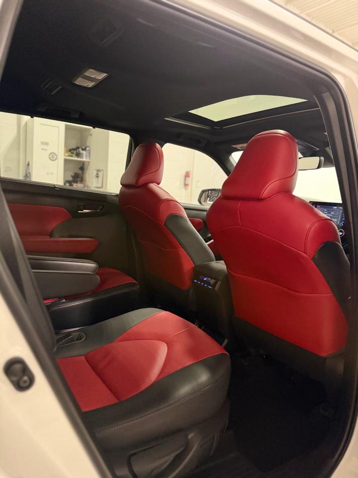 2021 Toyota Highlander XSE | RED INT |7 Passenger Photo