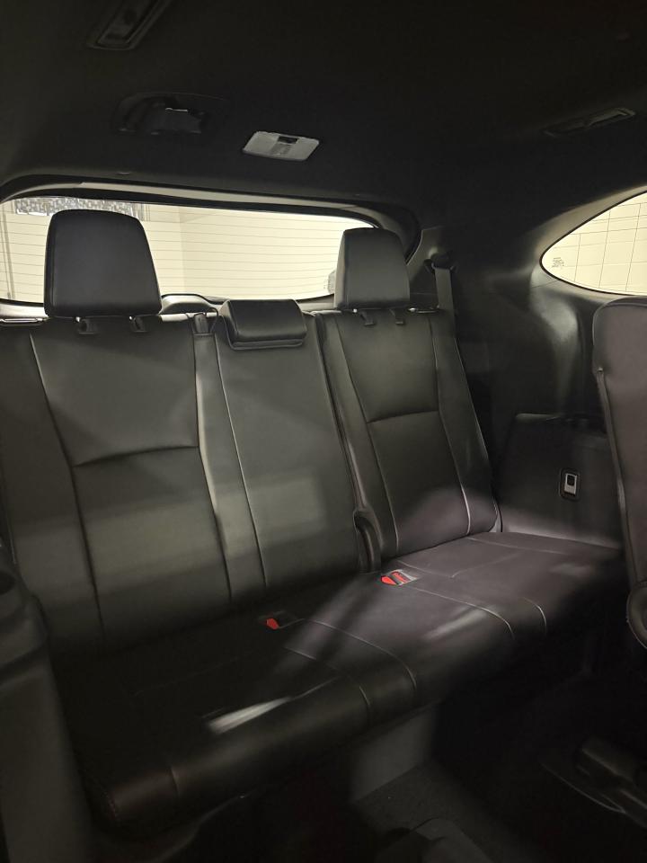 2021 Toyota Highlander XSE | RED INT |7 Passenger Photo