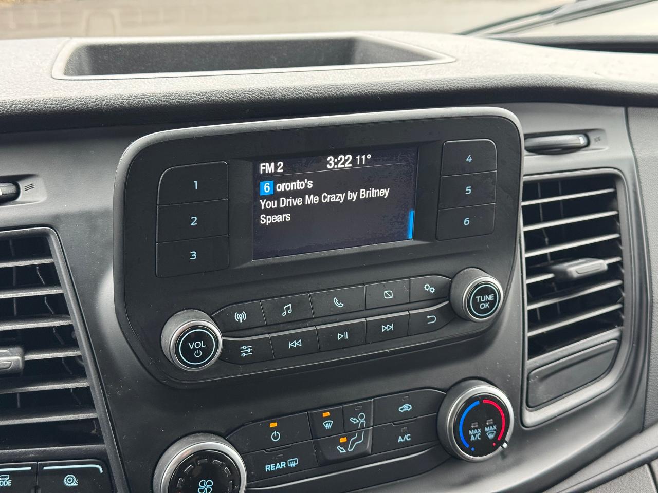 2023 Ford Transit Cargo Van T-150 130" Low Rf 8670 GVWR RWD **LADDER RACKS** Photo