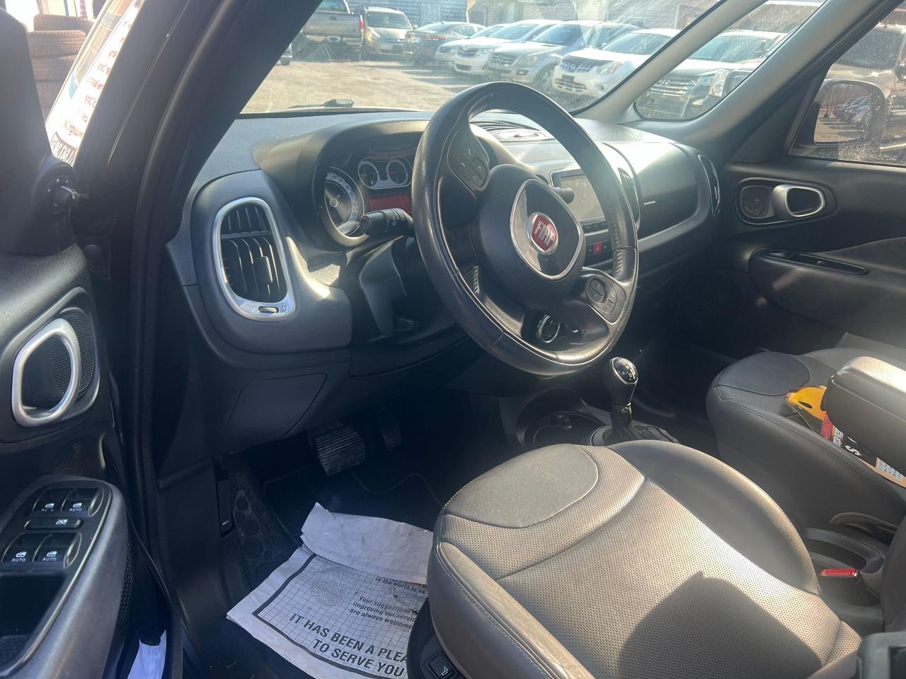 2015 Fiat 500L Lounge Photo3