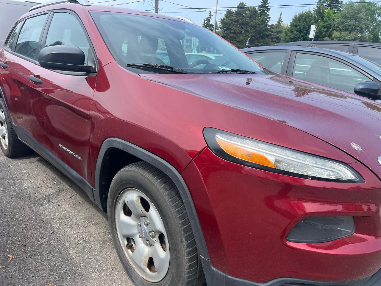 2014 Jeep Cherokee Sport Photo