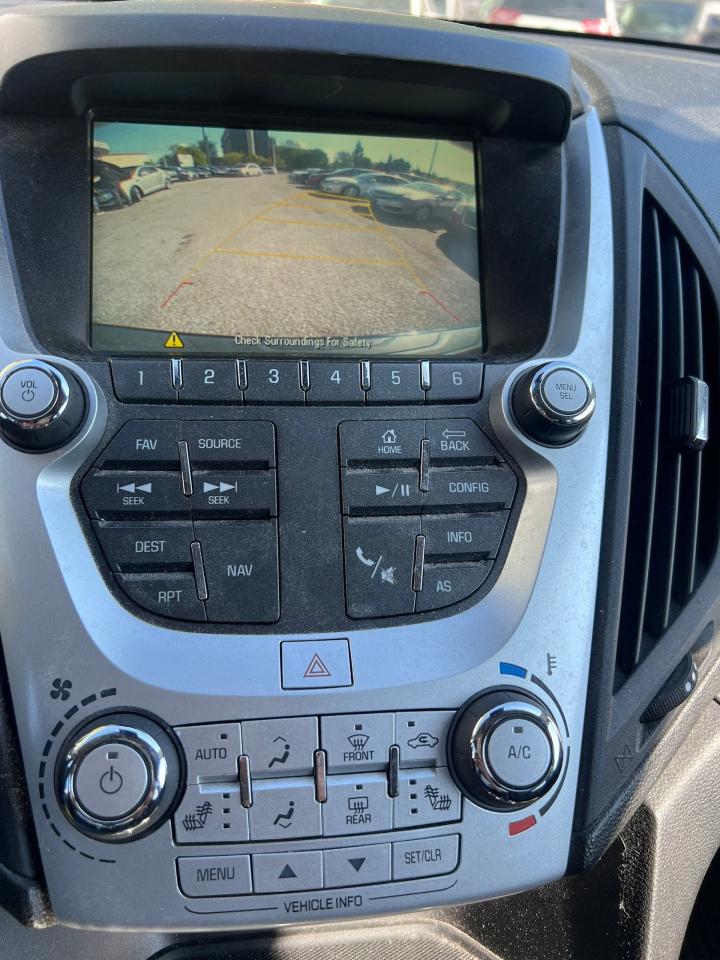 2017 Chevrolet Equinox LT Photo