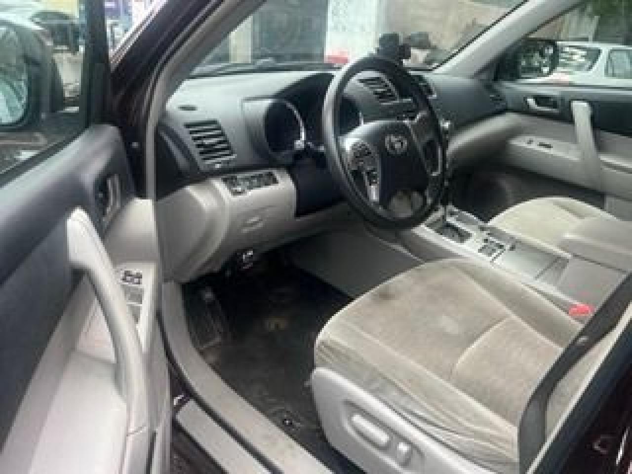 2011 Toyota Highlander  Photo