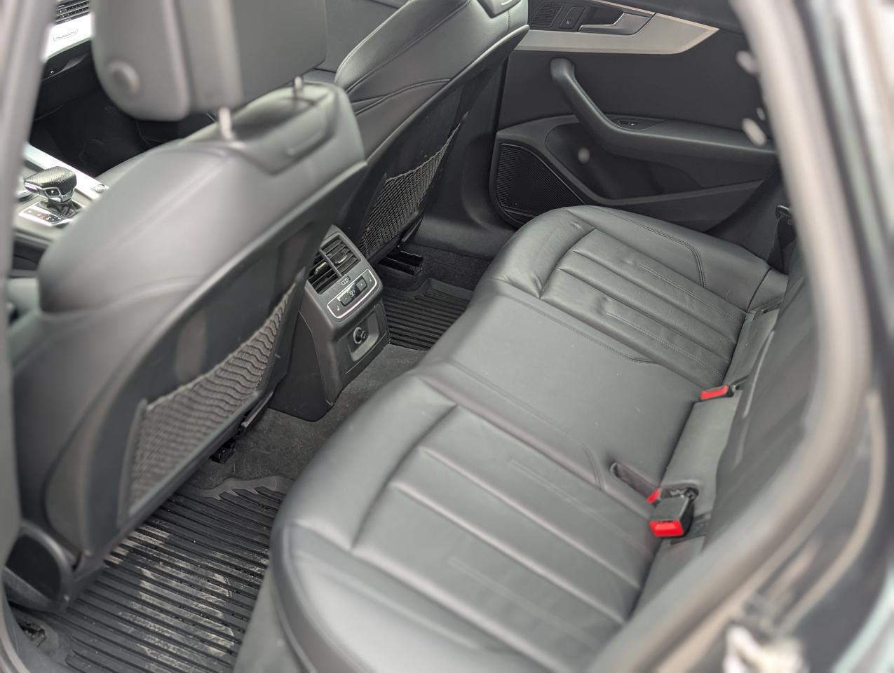 2017 Audi A4 TECHNIK S-LINE Photo