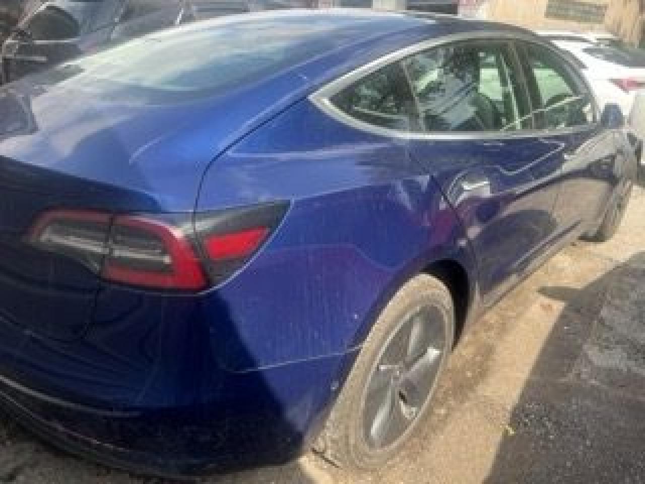 2019 Tesla Model 3 Standard Range Photo2