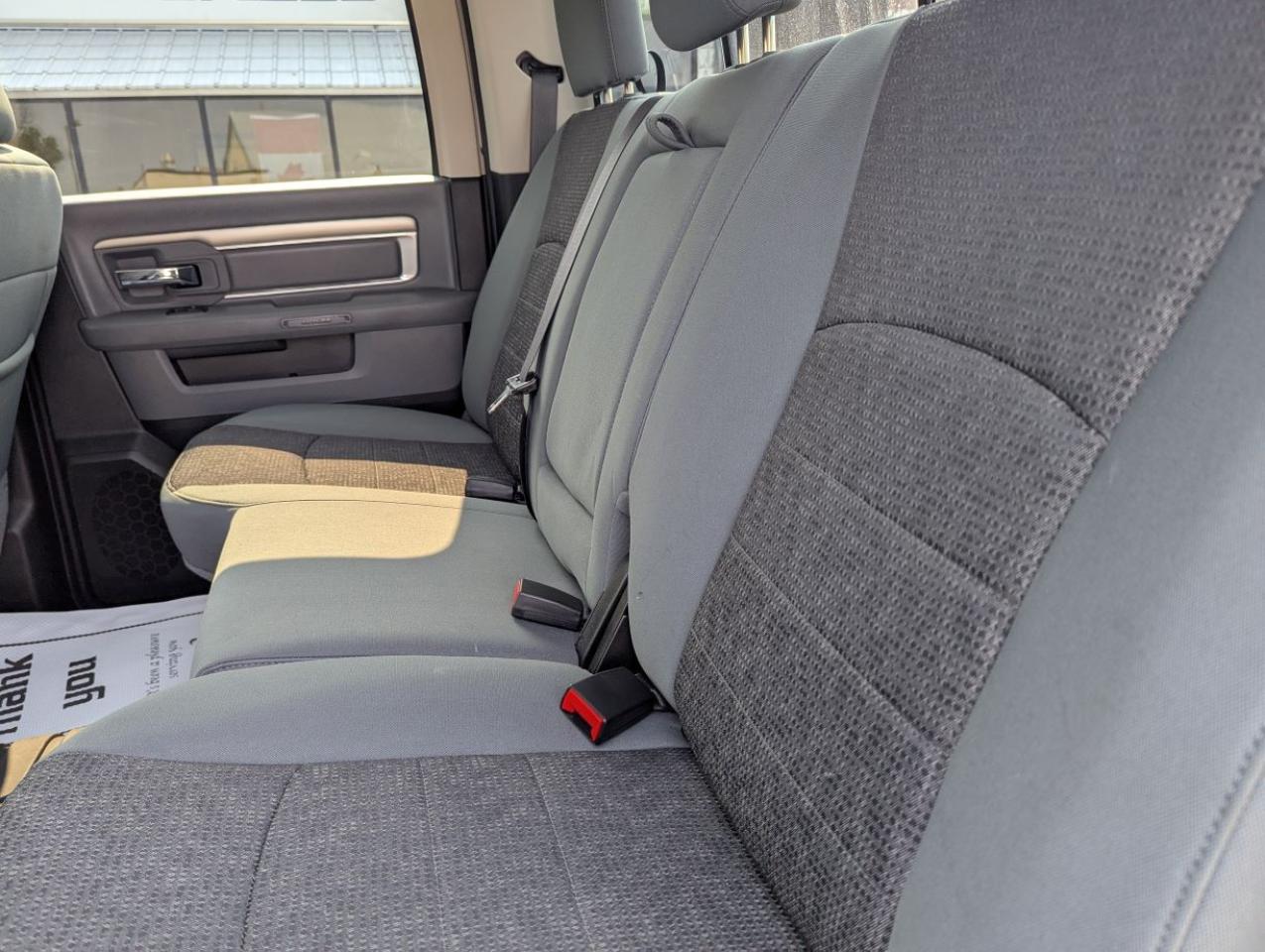 2020 RAM 1500 Classic SLT CREW CAB WITH A TONNEAU COVER!! Photo