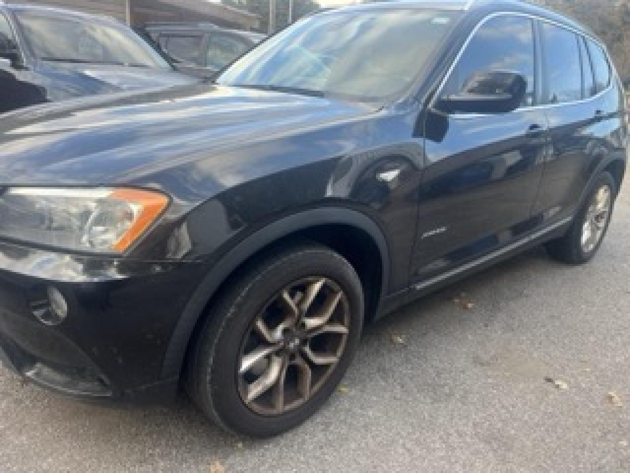 2013 BMW X3 28i Photo