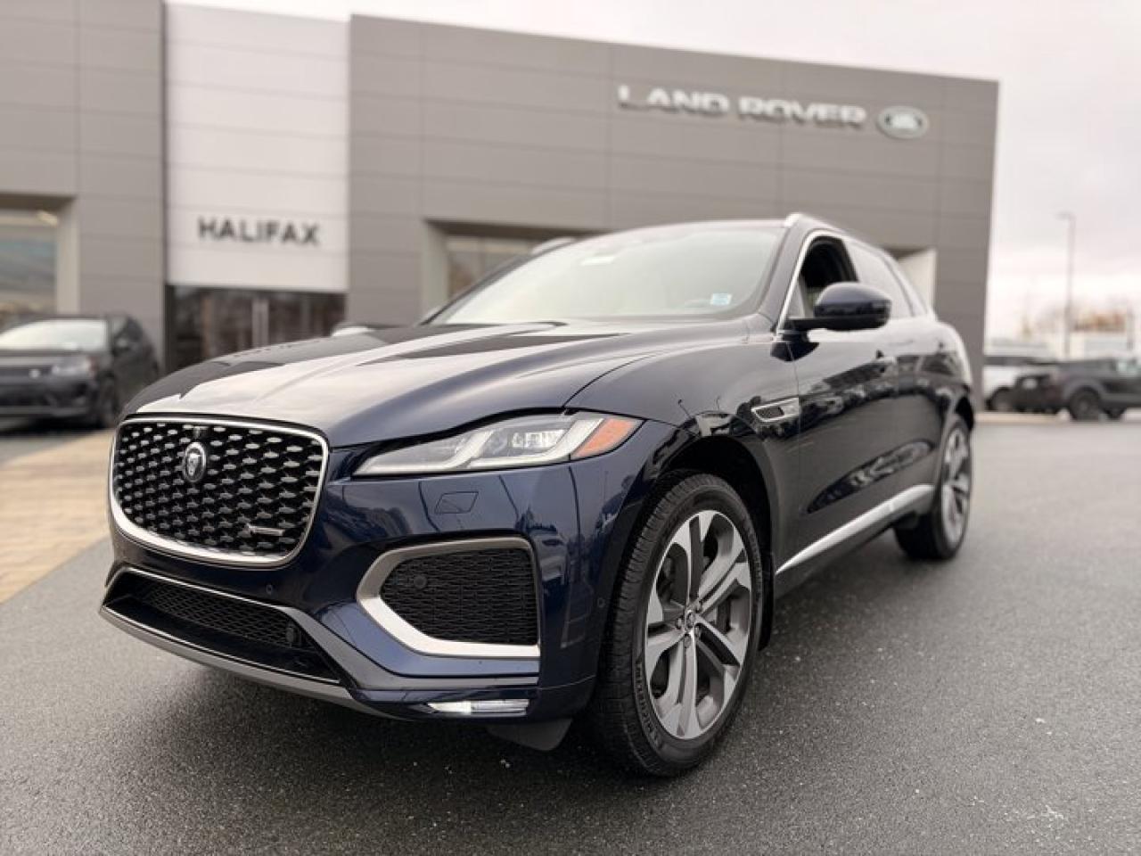 Small SUV 4WD, R-Dynamic S P250 Auto, 8-Speed Automatic w/OD, Intercooled Turbo Premium Unleaded I-4 2.0 L/122