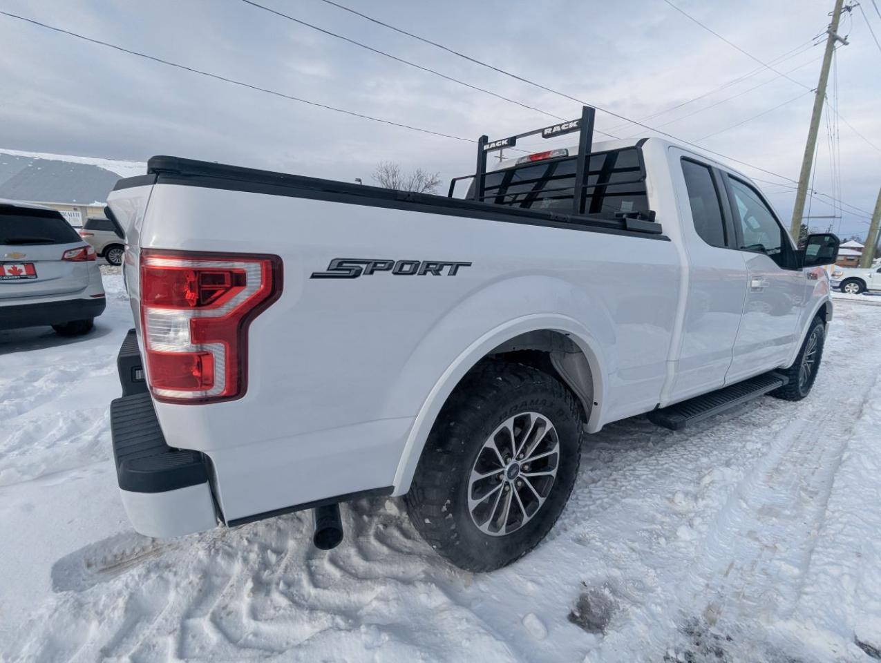2019 Ford F-150 XLT WITH HARD TONNEAU COVER & 3.5L V6 ENGINE!! Photo
