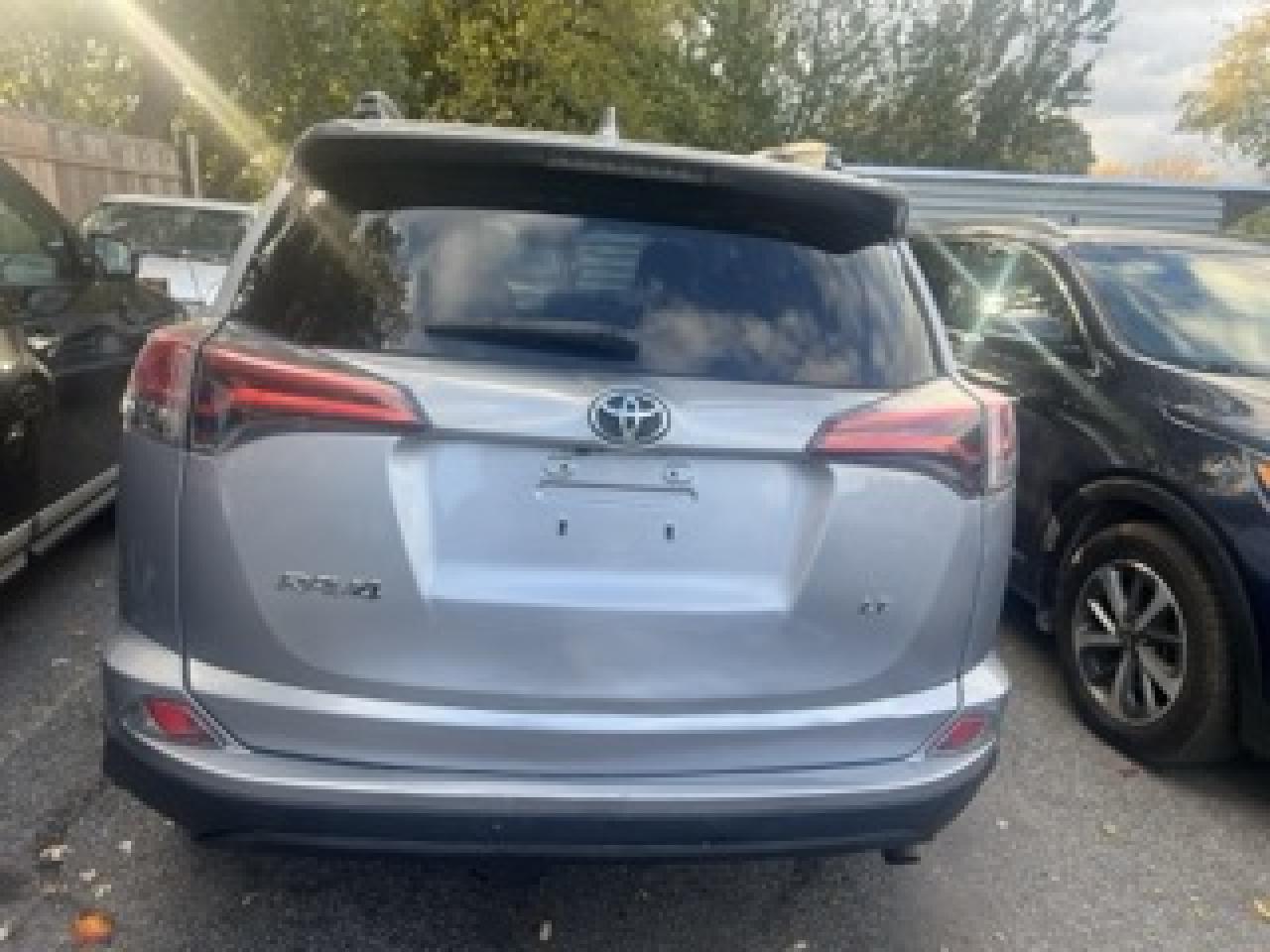 2017 Toyota RAV4 LE Photo