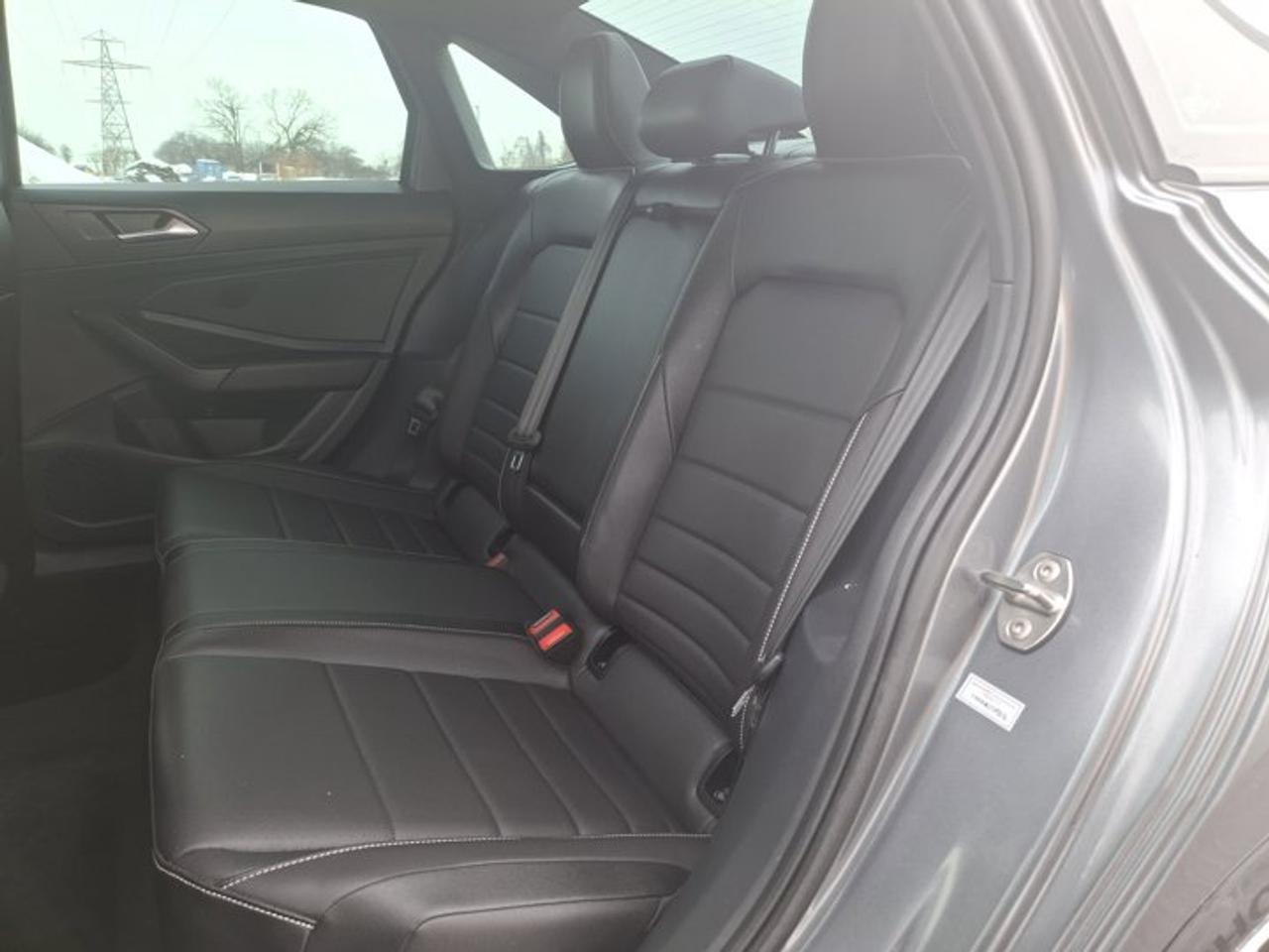 2023 Volkswagen Jetta Comfortline | Sport | Leather | Sunroof | Adaptive Cruise | Power Seat | Heated Wheel & More ! Photo