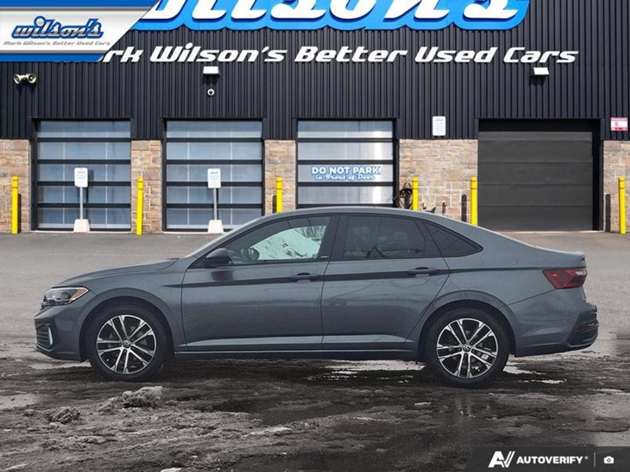 2023 Volkswagen Jetta Comfortline | Sport | Leather | Sunroof | Adaptive Cruise | Power Seat | Heated Wheel & More ! Photo