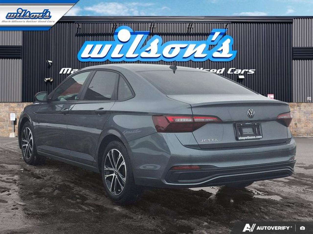 2023 Volkswagen Jetta Comfortline | Sport | Leather | Sunroof | Adaptive Cruise | Power Seat | Heated Wheel & More ! Photo2