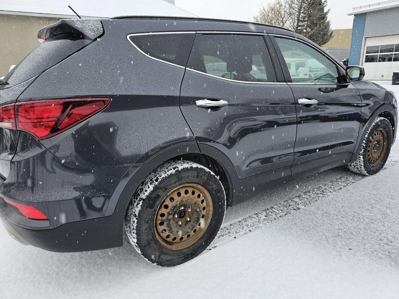 2018 Hyundai Santa Fe Sport SPORT, AUTO, 2.4L, AWD, POWER GROUP, 163KM Photo3