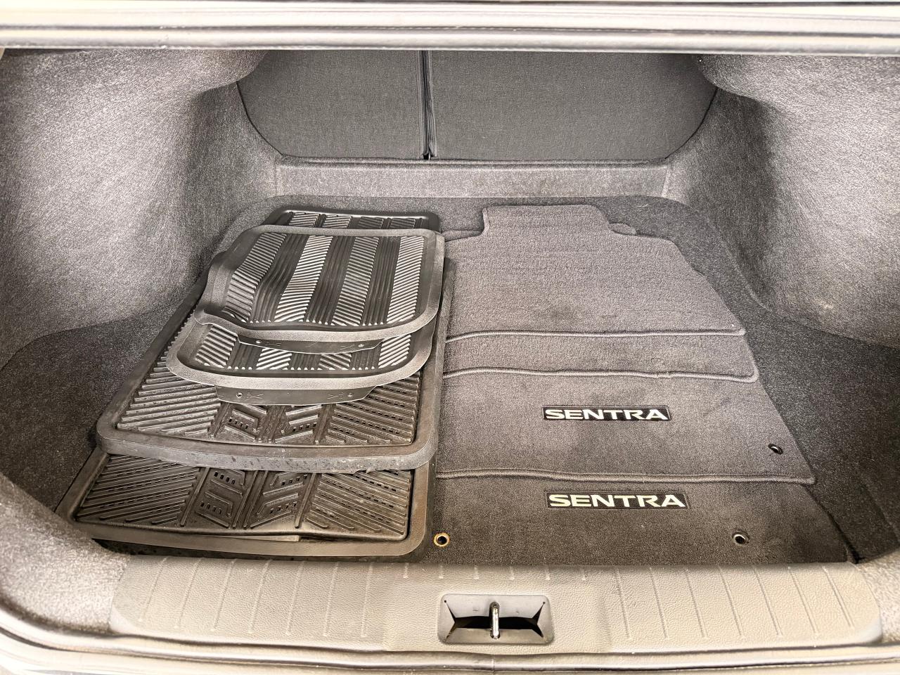 2022 Nissan Sentra SR Midnight Edition+Leather+Roof+CLEAN CARFAX Photo79