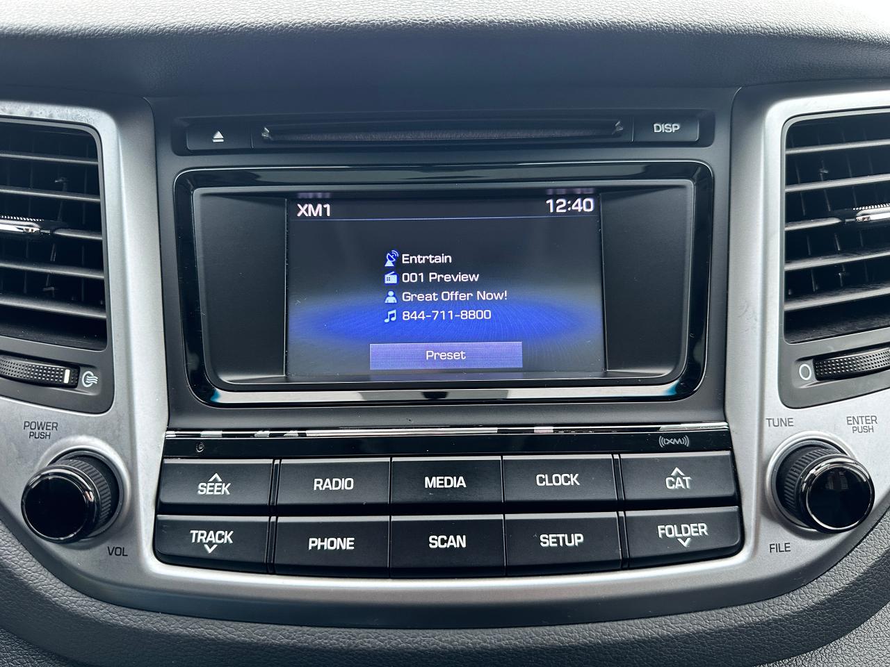 2017 Hyundai Tucson SE 2.0L FWD Heated-Leather PanoRoof BackupCam XM Photo