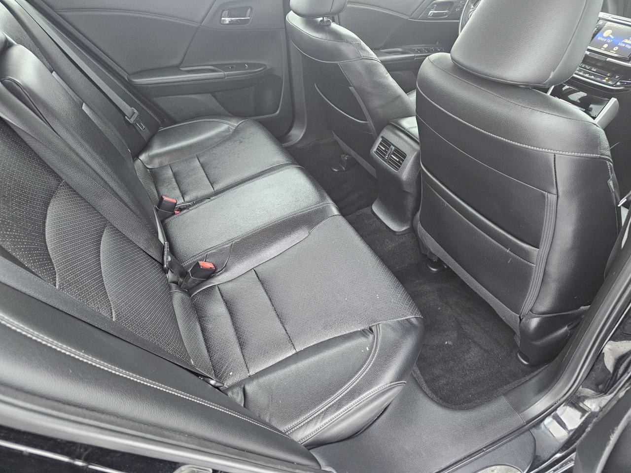 2017 Honda Accord 4dr I4 CVT Touring/NAVI/REARVIEW CAMERA/CERTIFIED Photo