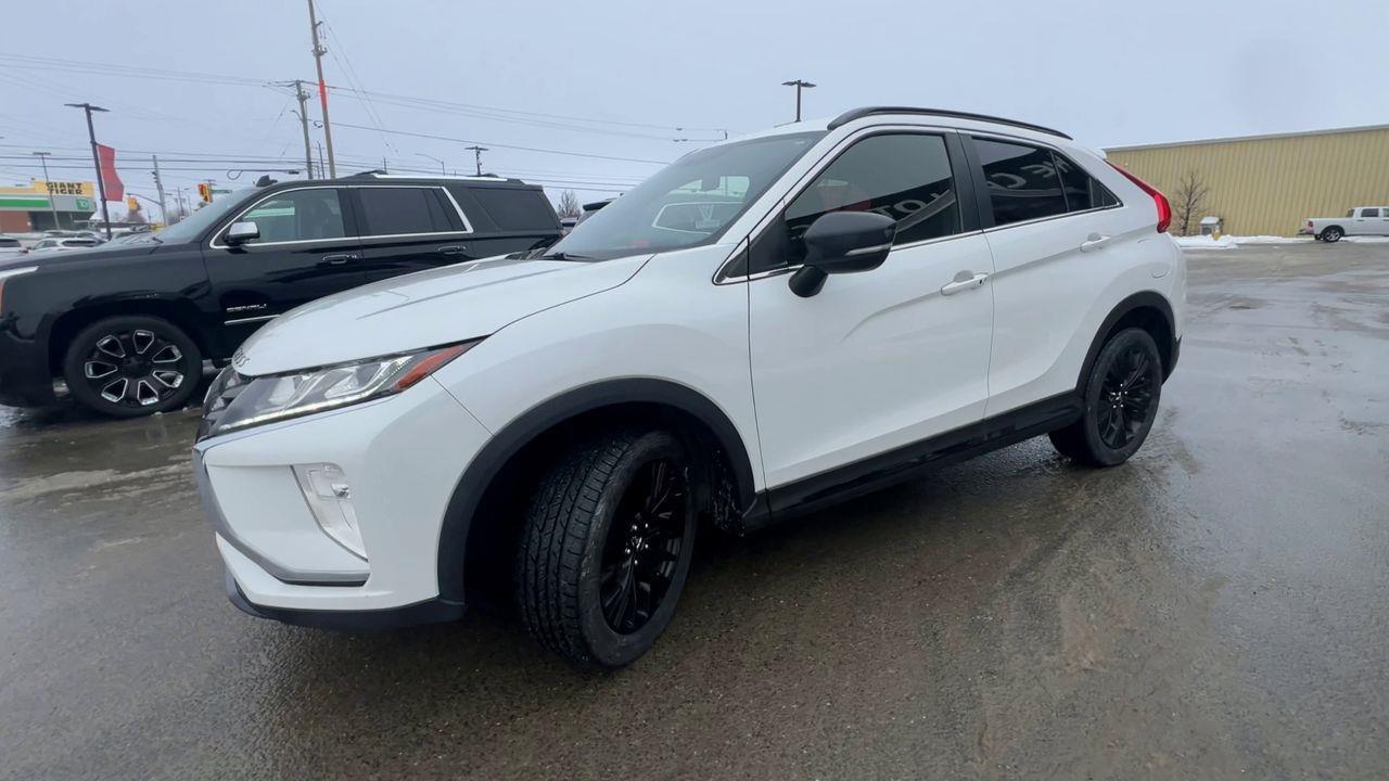 2020 Mitsubishi Eclipse Cross Limited Edition 4X4, HEATED SEATS, HEATED STEERING WHEEL, BACK UP CAM!! Photo