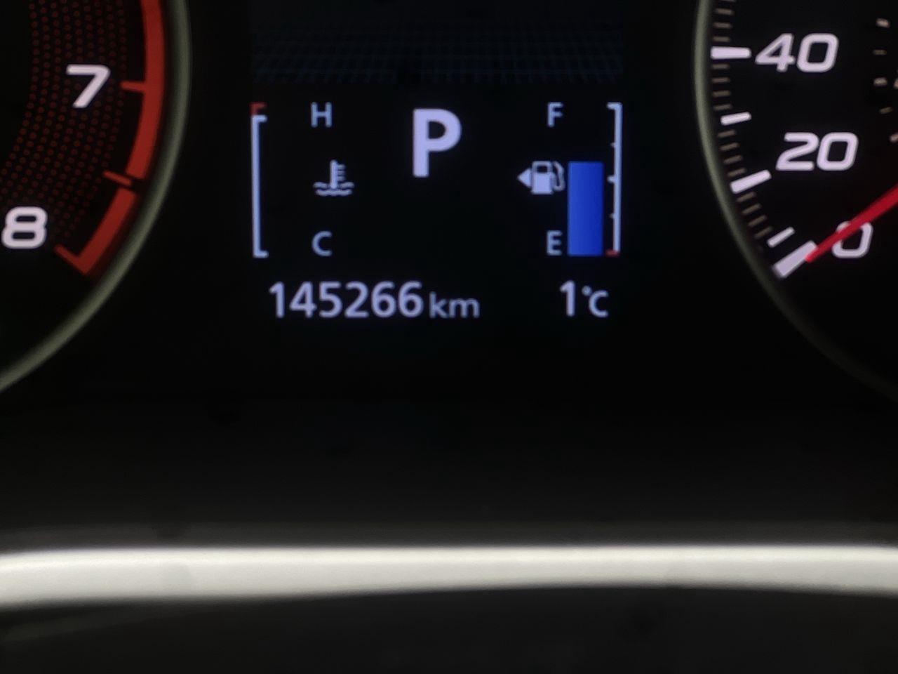 2020 Mitsubishi Eclipse Cross Limited Edition 4X4, HEATED SEATS, HEATED STEERING WHEEL, BACK UP CAM!! Photo