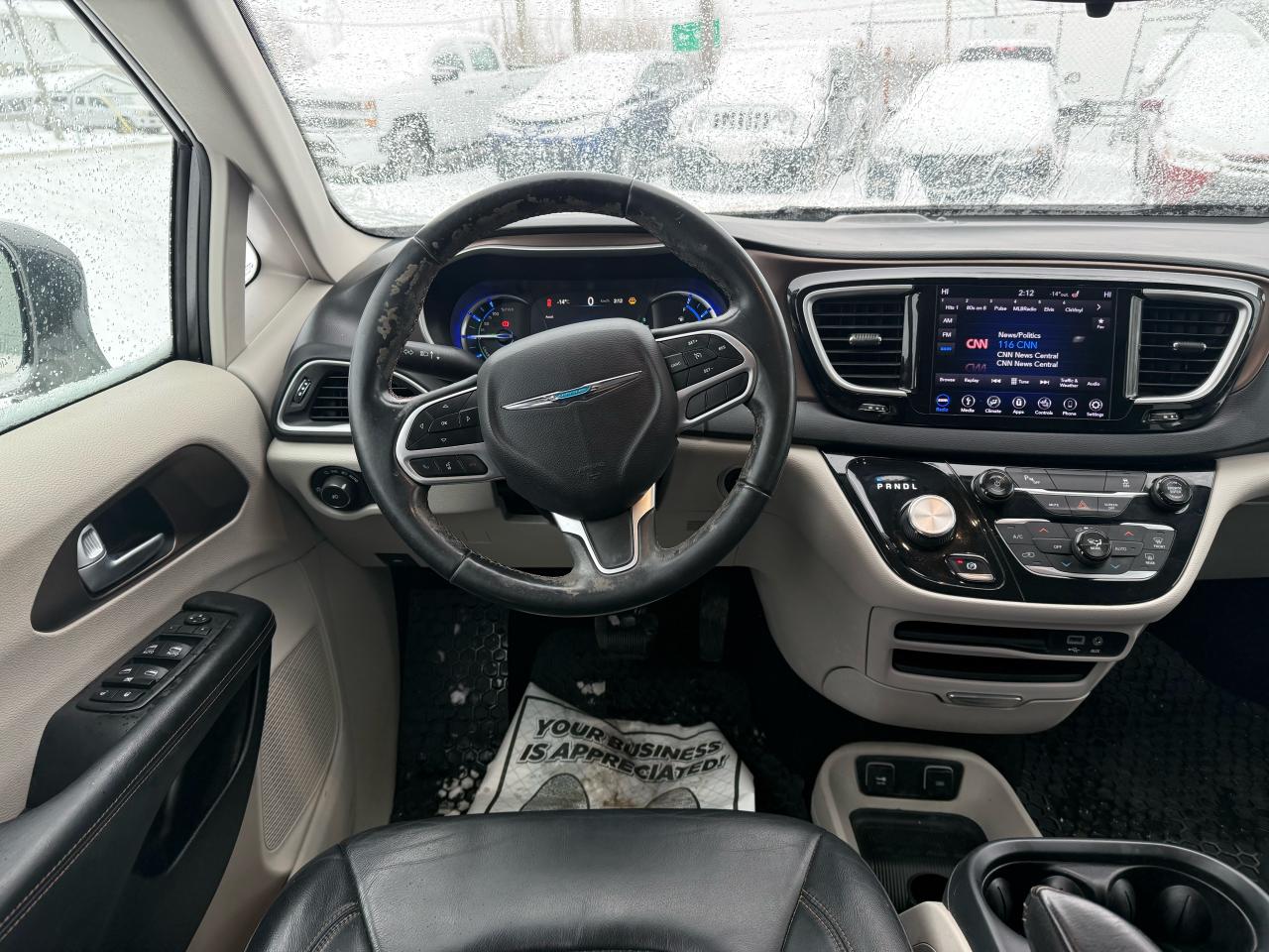 2018 Chrysler Pacifica Hybrid Touring-L Photo