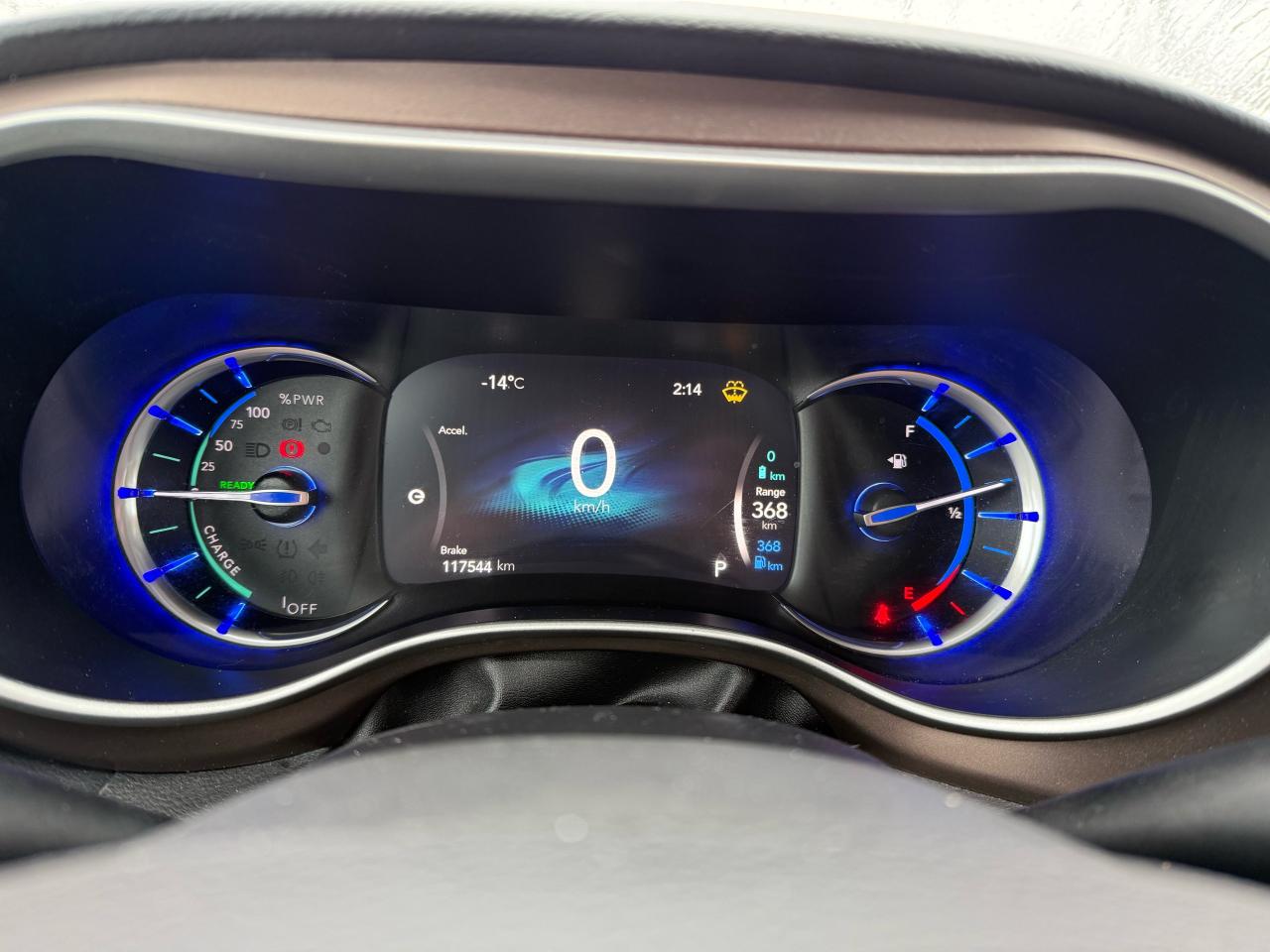 2018 Chrysler Pacifica Hybrid Touring-L Photo