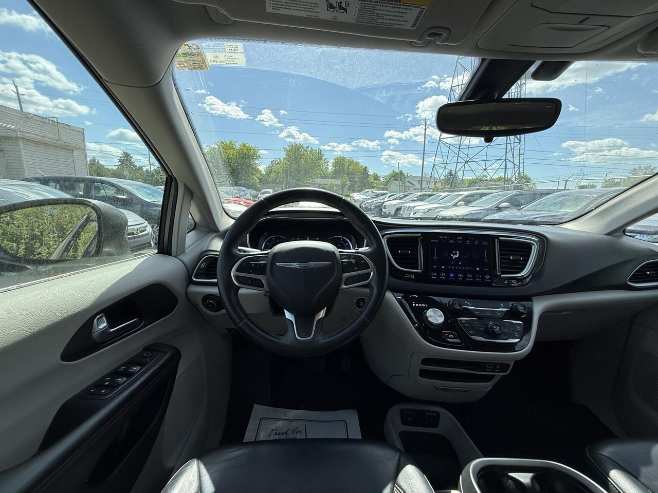 2018 Chrysler Pacifica Hybrid Touring-L Photo