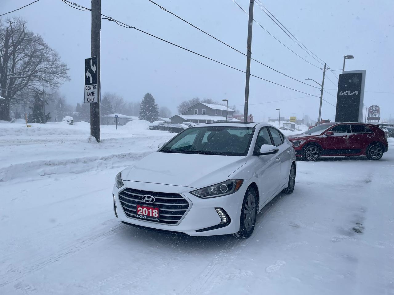 2018 Hyundai Elantra GL HAL Certified | One Owner | Sunroof | 16" Wheels Photo2