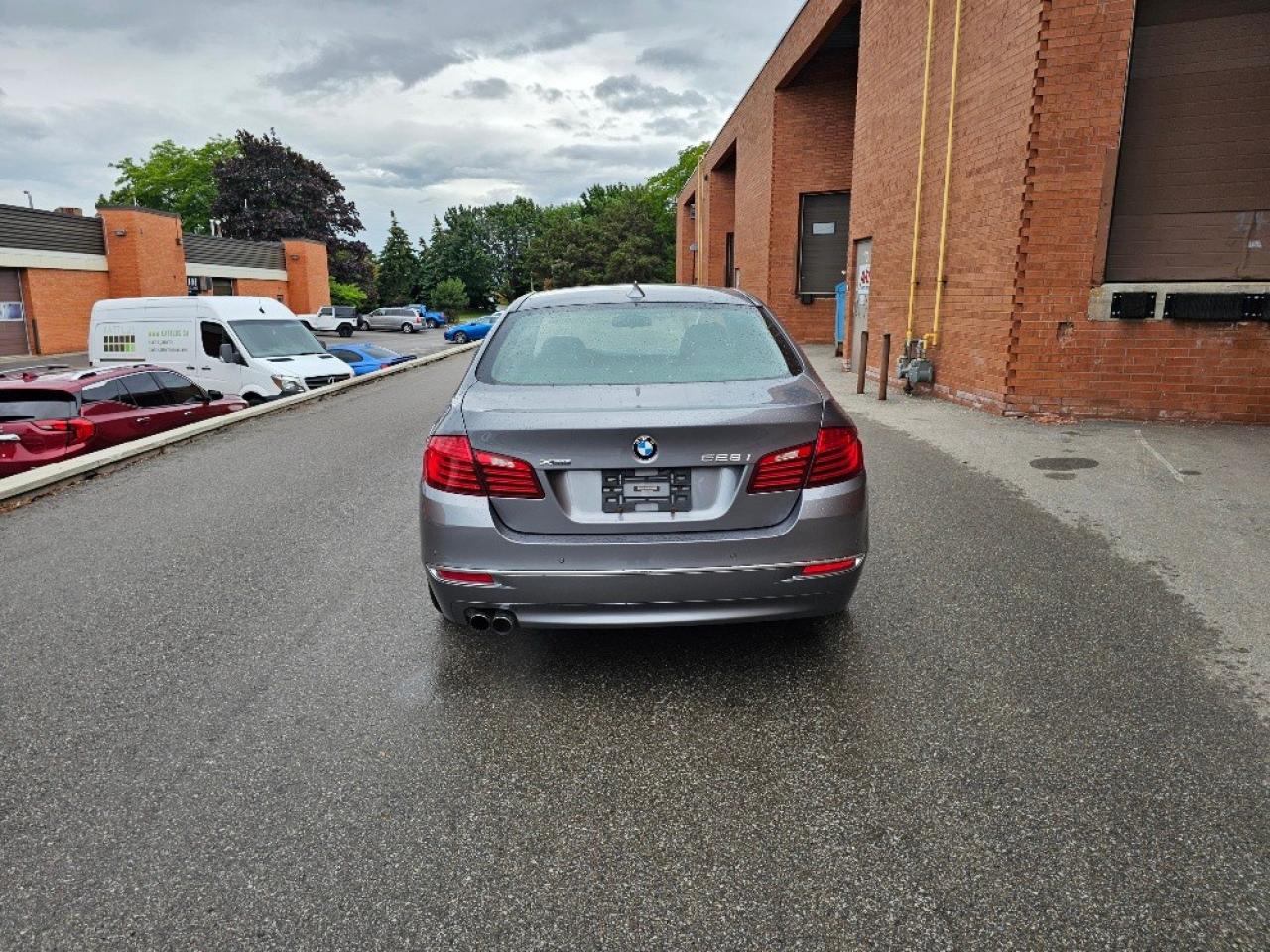 2015 BMW 5 Series 4dr Sdn 528i xDrive AWD Photo