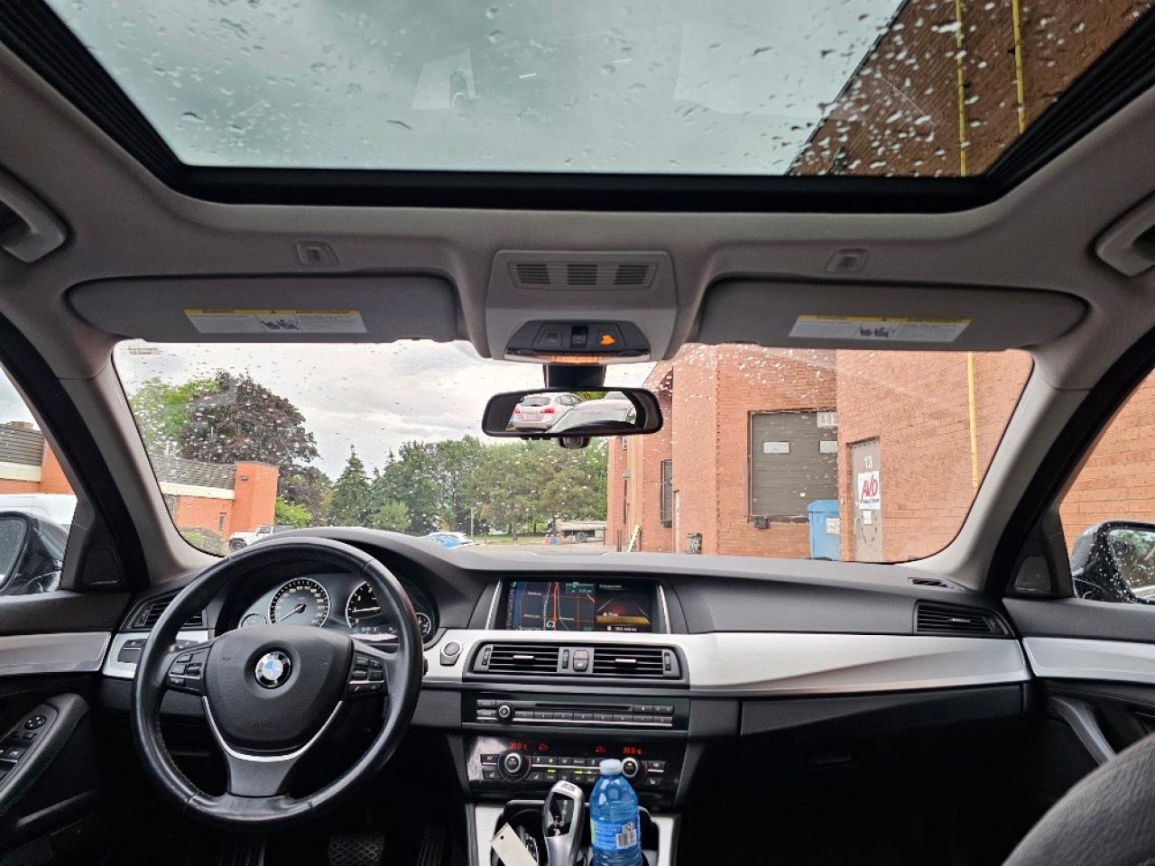 2015 BMW 5 Series 4dr Sdn 528i xDrive AWD Photo