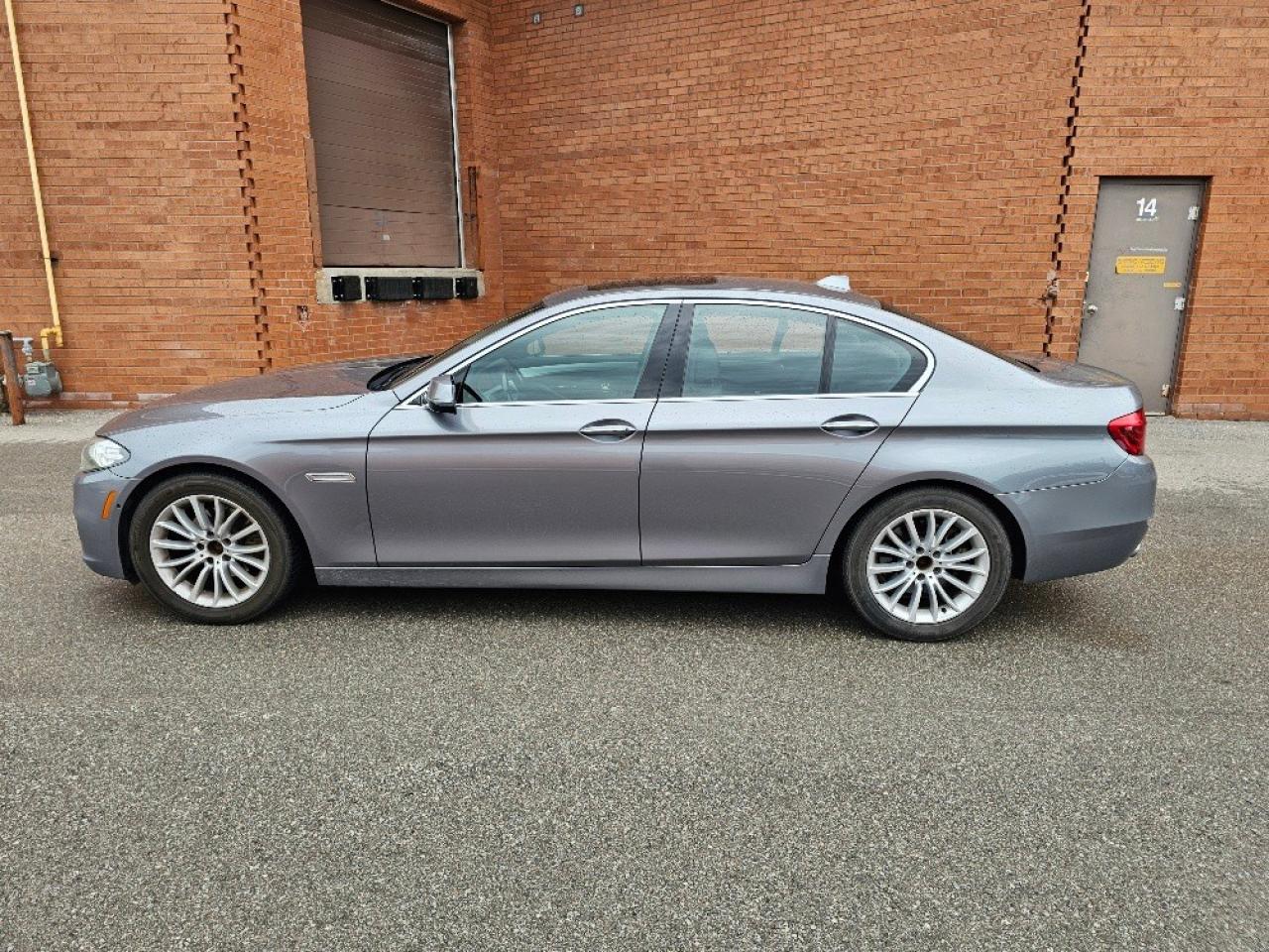 2015 BMW 5 Series 4dr Sdn 528i xDrive AWD Photo